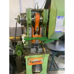 35 TONLUK ÇELİK GÖVDE PNÖMATİK EKSANTRİK PRES