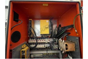DOOSAN 2010 DNM400 işleme merkezi