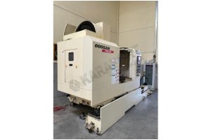 DOOSAN 2010 DNM400 işleme merkezi