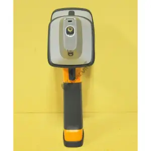 Hitachi X-MET8000 Expert handheld XRF Analyzer