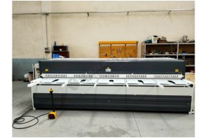 LRGM 4050 x 4mm Rediktörlü Nc Kontrollü 750mm LİNDA Machine Mark