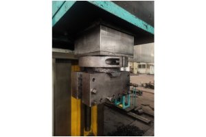 Wuhan Heavy Machinery 5263 CNC Çift Kolonlu ve C eksenli Dik Tor
